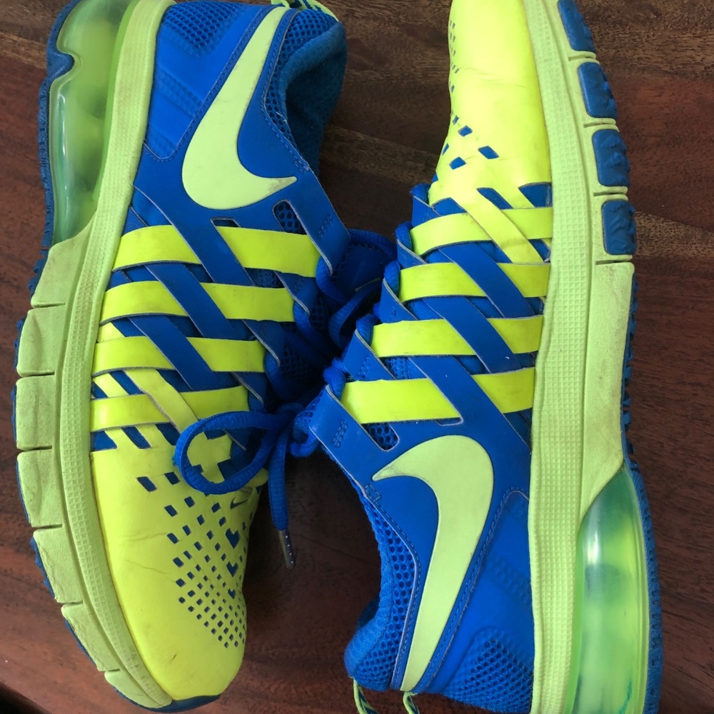 Nike Mens' 9 tennis shoes - Picture 5 of 14